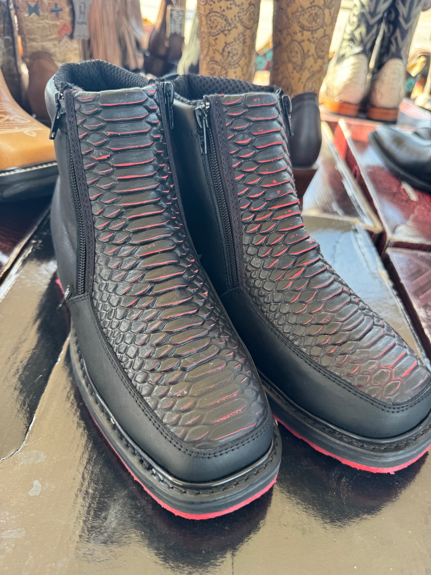 Botin Macho víbora rojo
