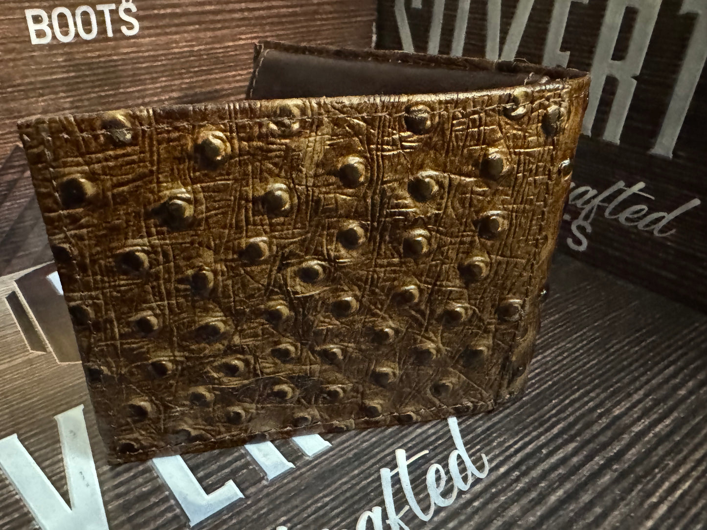 Wallet ostrich print brown