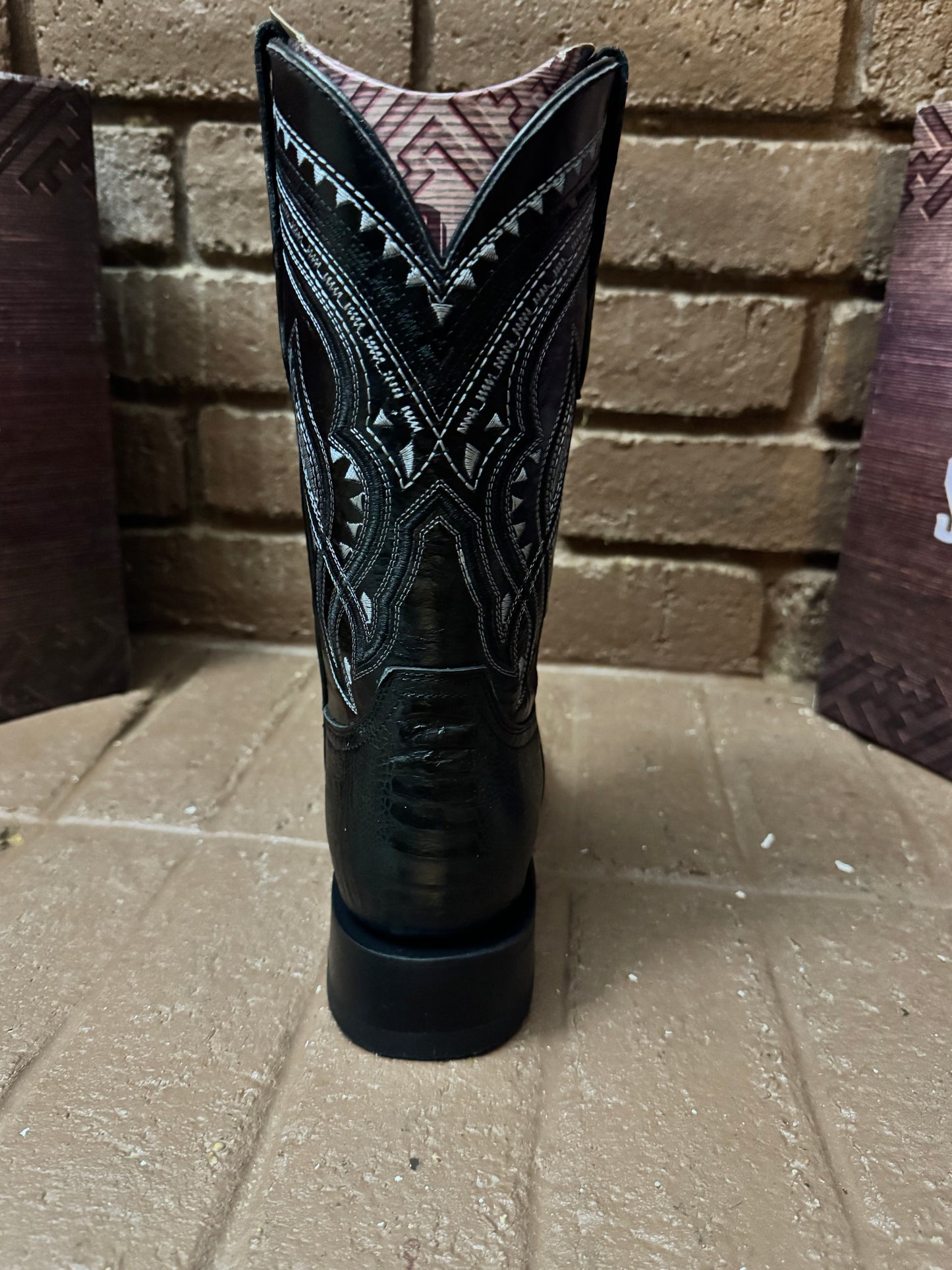 Ostrich print leg