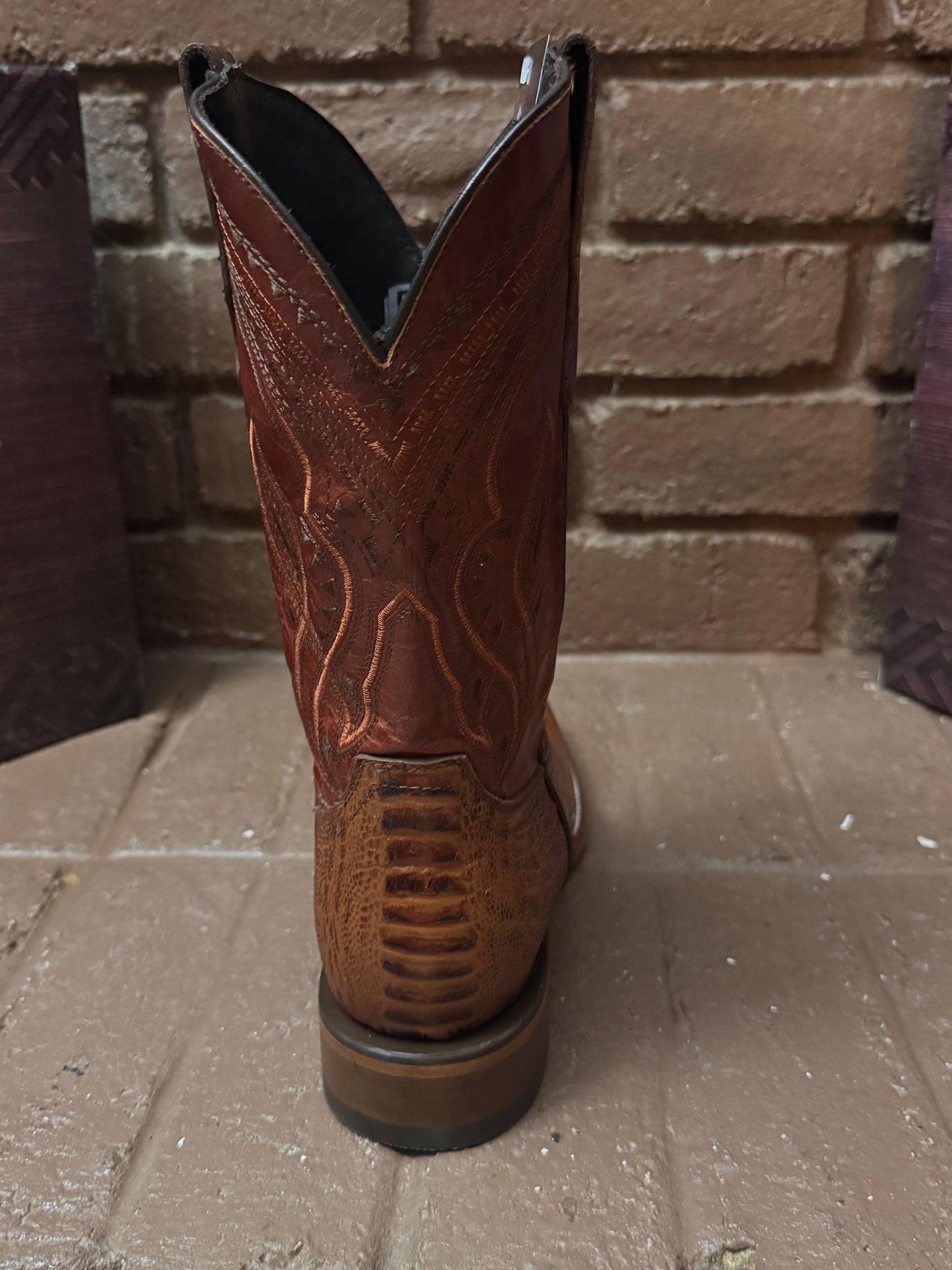Ostrich print leg