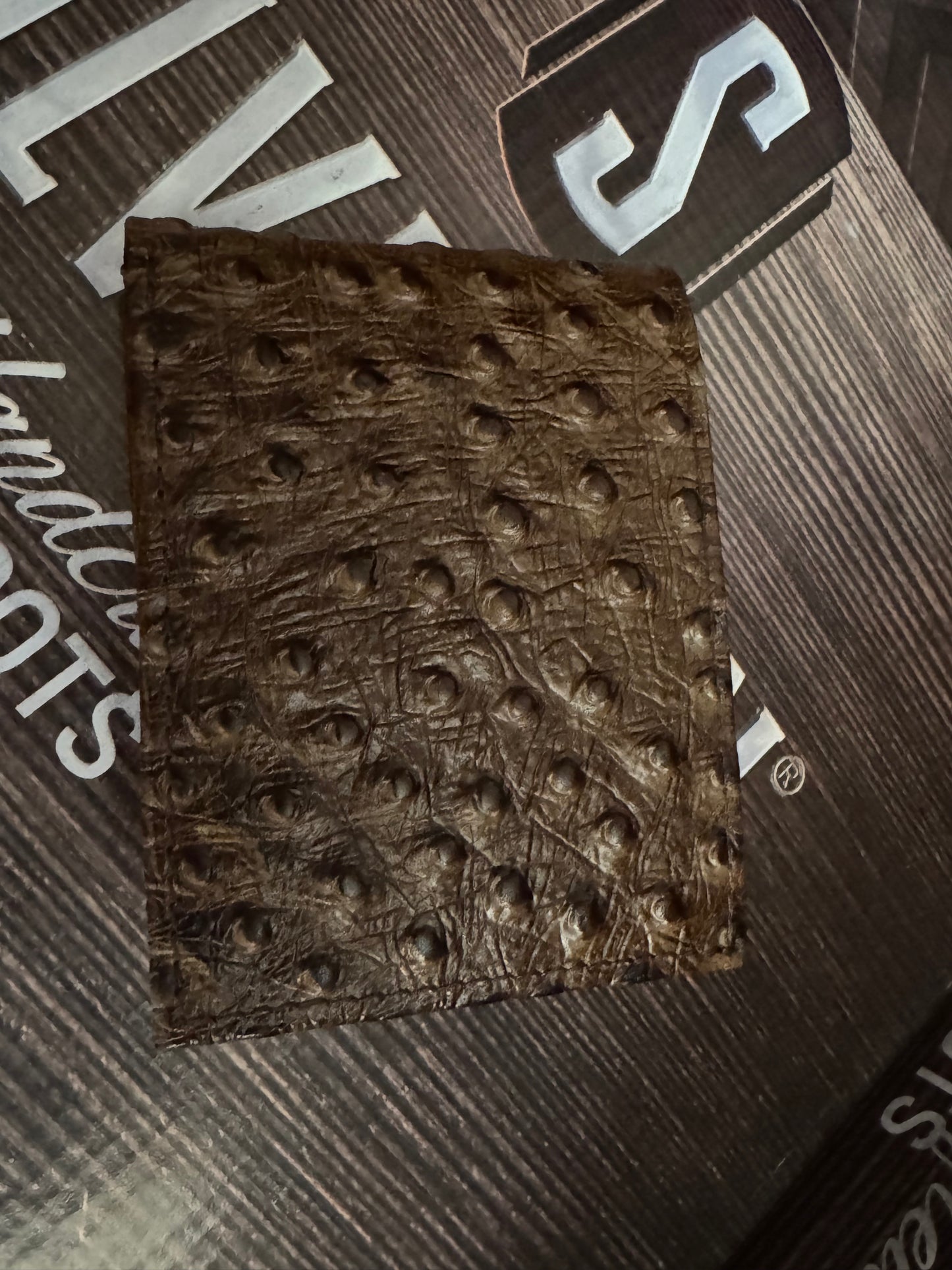 Wallet ostrich print brown